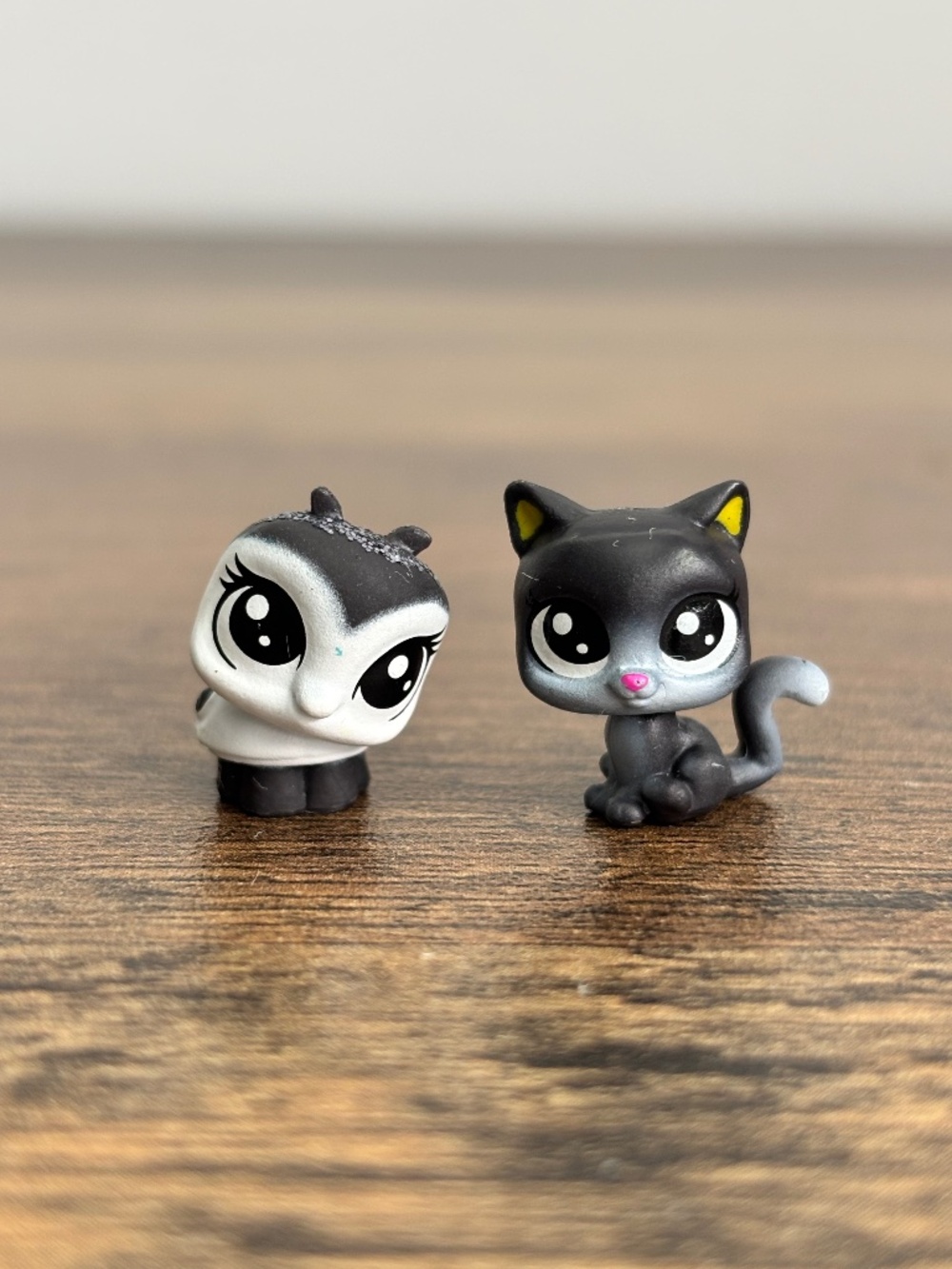 Littlest Pets Shop Black White Series 1 Special Collection Cat Beetlebug Mini